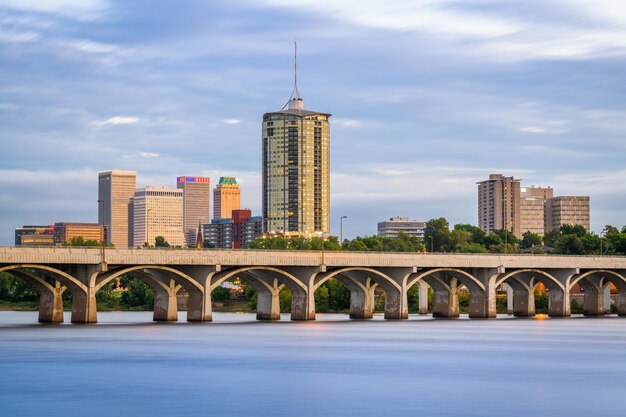 Photo tulsa oklahoma usa on the arkansas river