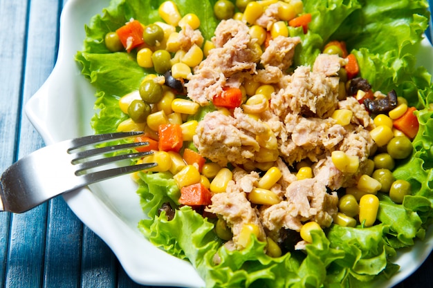 Insalata di tonno con mais