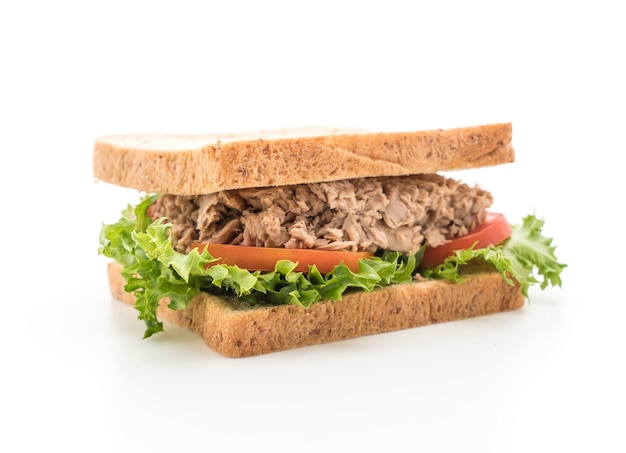 Photo tuna sandwich on white