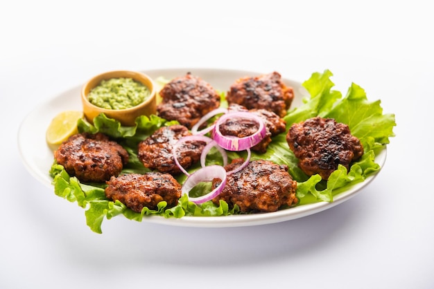 Tunde Ke Kabab, also known as Buffalo, chicken or meat galouti kebab, is a soft dish made out of minced meat which is popular in India