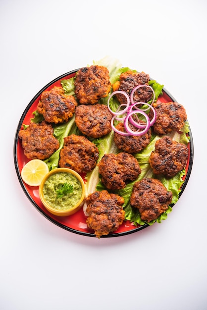 Tunde Ke Kabab, also known as Buffalo, chicken or meat galouti kebab, is a soft dish made out of minced meat which is popular in India