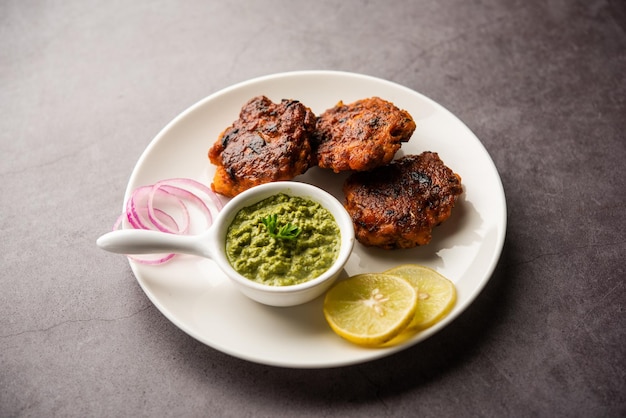 Tunde Ke Kabab, ook bekend als Buffalo, kip of vlees galouti kebab, is een zacht gerecht gemaakt van gehakt dat populair is in India