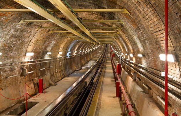 tunnel