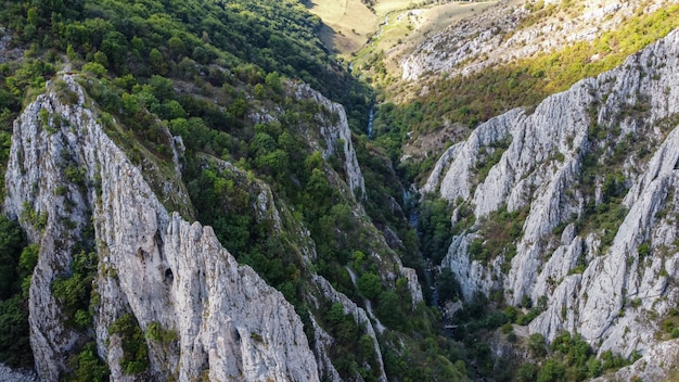 ルーマニアのトランシルヴァニア地方のトゥルダ峡谷の風景。