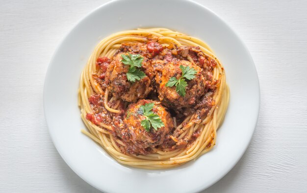 Turkey meatballs with pasta and fresh peas