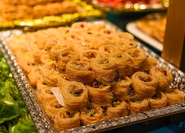 ハチミツとナッツを使ったトルコ料理とスイーツ