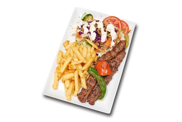 Turks eten voor snackrestaurant geïsoleerd op wit met uitknippad. Bovenaanzicht