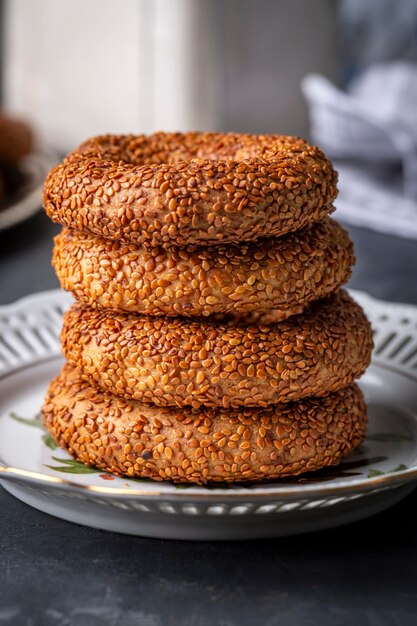 Turkse Bagel met sesamzaadjes. Turkse naam; Kandil simidi