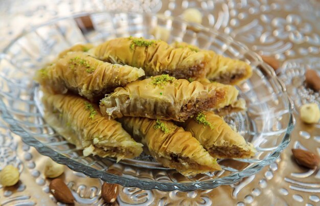 Turkse baklava op een bord Selectieve aandacht Food