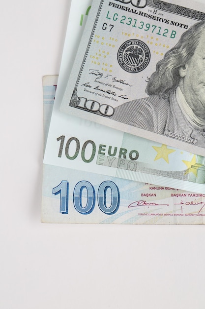 Turkse lira bankbiljetten Amerikaanse dollars en euro