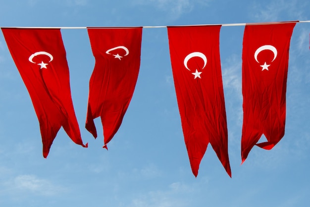 Turkse nationale vlag in zicht