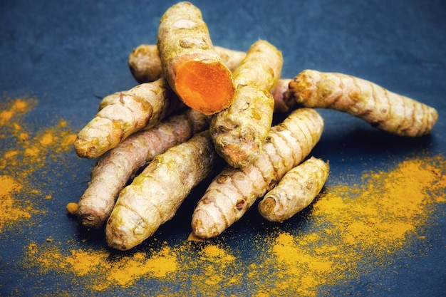 turmeric powder and roots