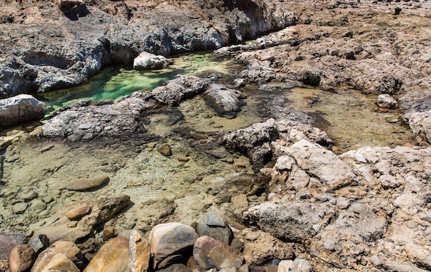 クレタ島ギリシャの真っ白な砂浜のターコイズブルーの海のビーチバロスビーチグラムヴサ島からの眺め