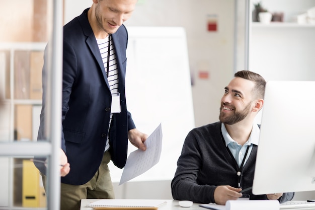 Twee collega's in Office