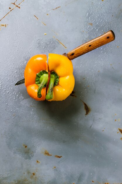 Twee helften paprika