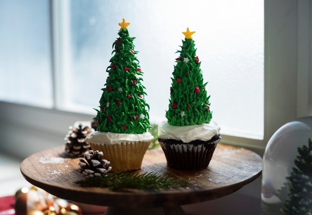 Twee kerstboom cupcakes