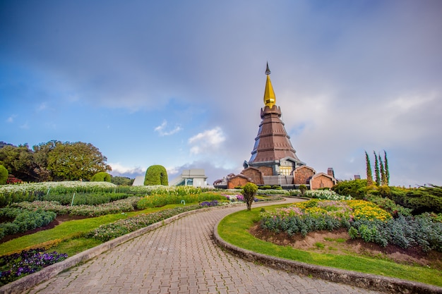 twee pagode mijlpaal