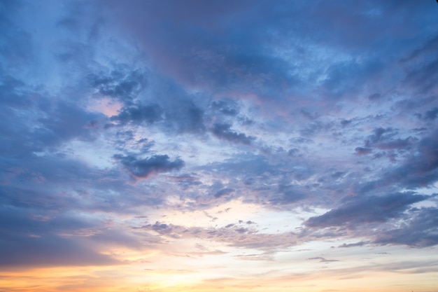 Twilight met wolken