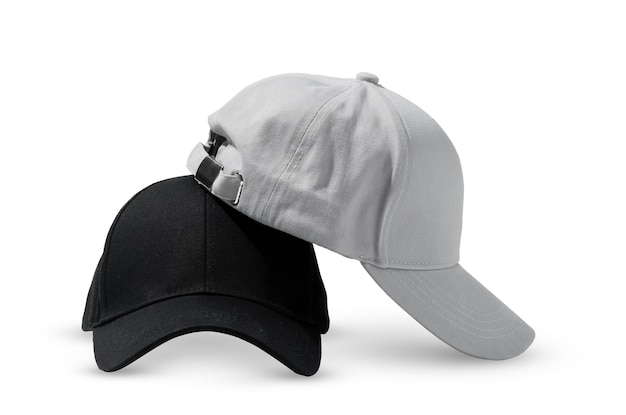 白い背景の黒と灰色の2つの野球キャップで,カジュアルなヘッドウェアを展示しています.