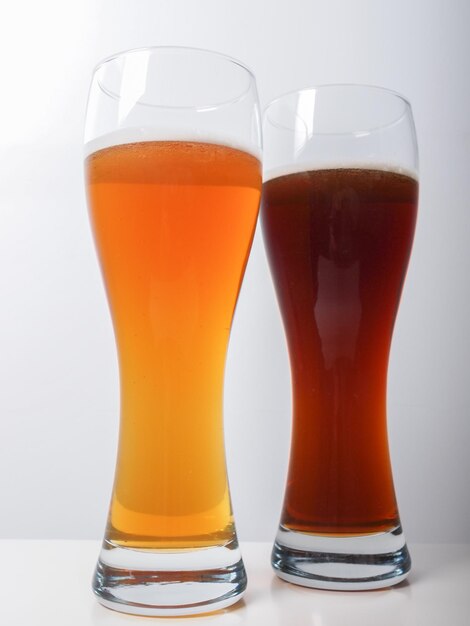 Photo two glasses of german beer