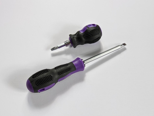 Photo two screwdrivers on isolated background