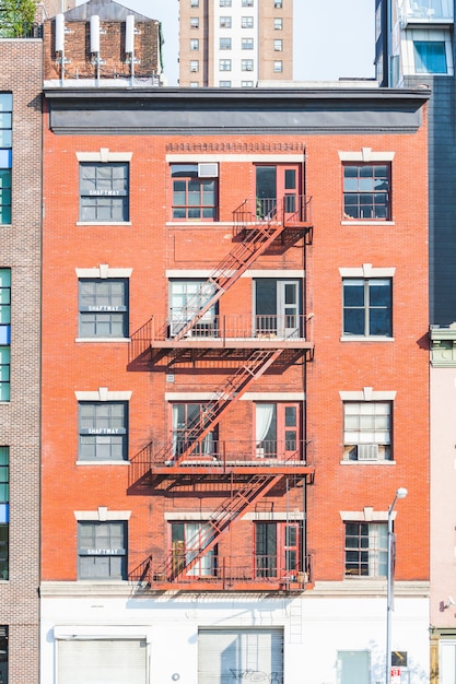 ニューヨークの建物の典型的な消火