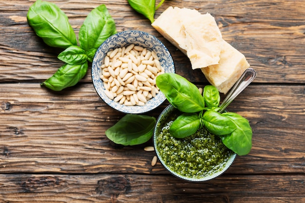 Typische Italiaanse pesto