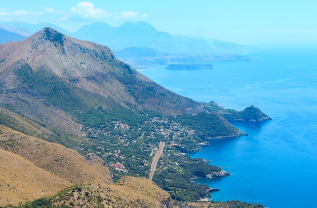 Photo tyrrhenian sea coast near maratea italy