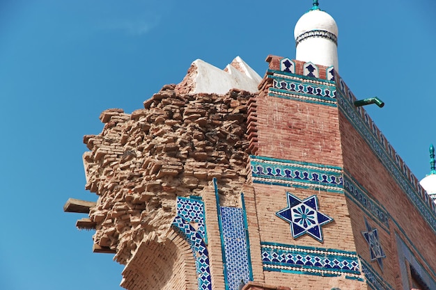 パキスタンのバハーワルプルにあるウチ・シャリフの何世紀も前の霊廟の遺跡