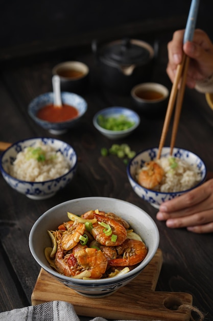 Foto udang asam manis of zoetzure garnalen