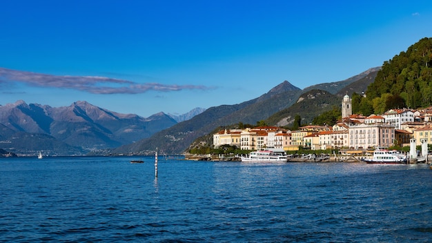 Uitzicht op Bellagio aan het meer van Cono in Italië