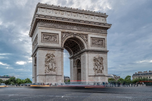 Uitzicht op de Arc de Triomphe beroemde bezienswaardigheid van Parijs Frankrijk