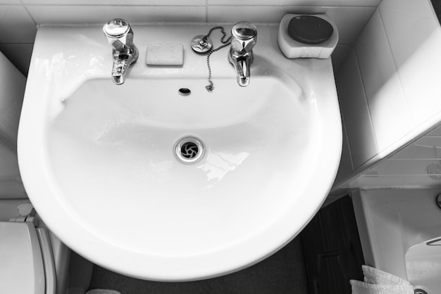 Uitzicht op de badkamer in de badkamer