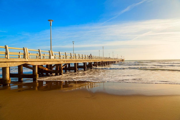 Uitzicht op de Forte dei Marmi-pier