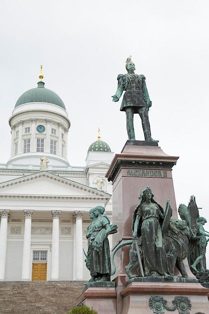 Uitzicht op de gevel van de kathedraal van Helsinki, Finland