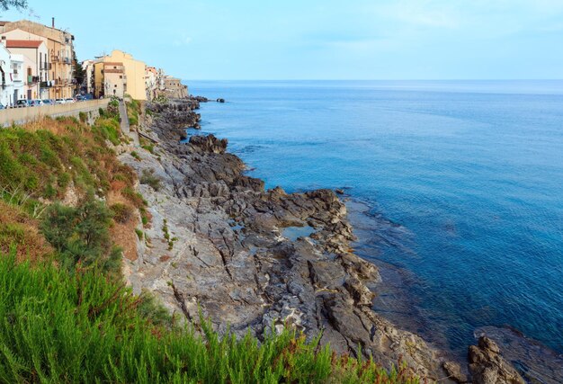 Uitzicht op de kust van Cefalu Sicilië, Italië