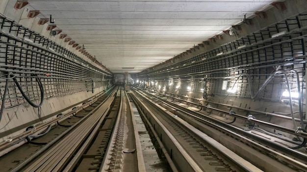 Uitzicht op de metrotunnel in aanbouw