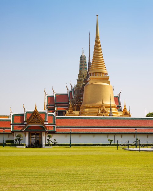 Foto uitzicht op de pagode tegen een heldere lucht