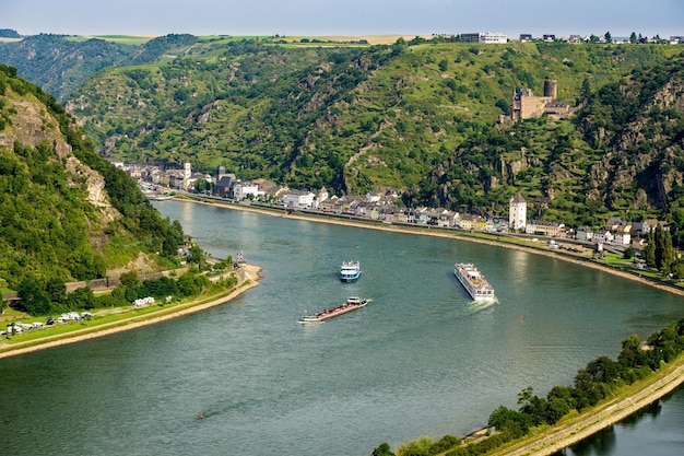 Uitzicht op de rijn vanaf de lorelei