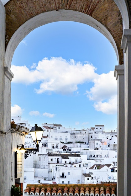 Uitzicht op de stad Vejer de la Frontera. Route van witte dorpen van Cadiz, Andalusië.