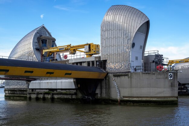 Uitzicht op de Thames Barrier