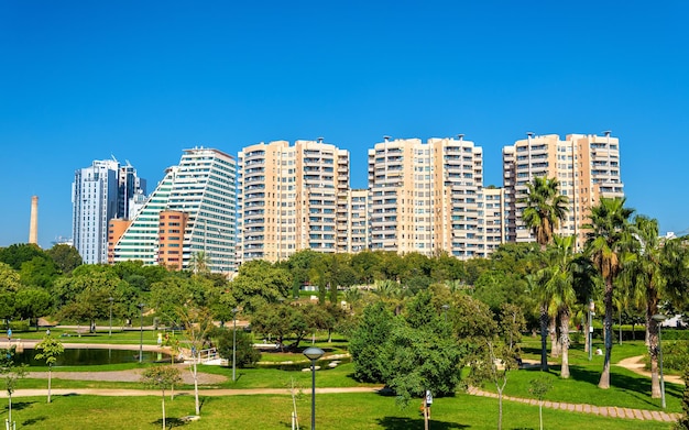 Uitzicht op de turia-tuinen in valencia - spanje