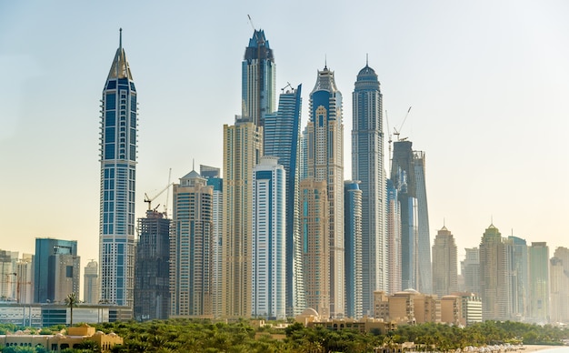 Uitzicht op de wijk jumeirah in dubai, verenigde arabische emiraten