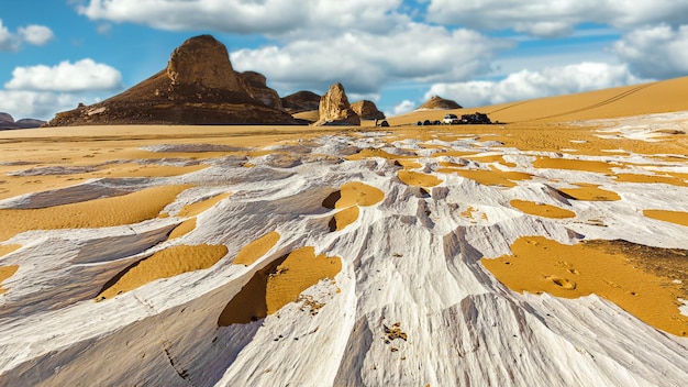 Uitzicht op de zwart-witte woestijn in Egypte. Baharia