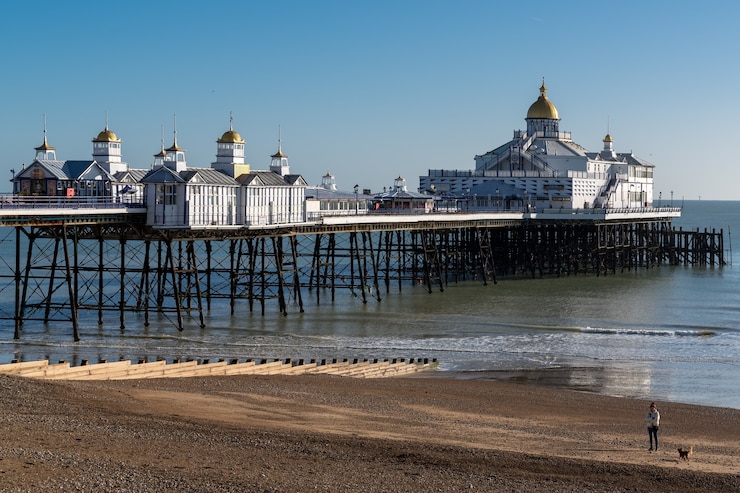 Foto uitzicht op eastbourne pier in east sussex