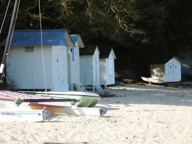 Foto uitzicht op een gebouw op het strand