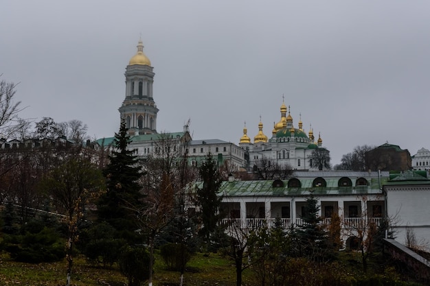 Uitzicht op een gebouw van de Kiev Pechersk Lavra