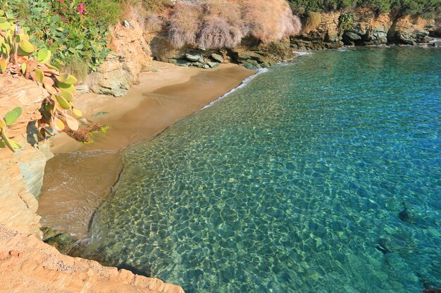 Uitzicht op een prachtig wild strand. Kreta, Griekenland, Agia Pelagia