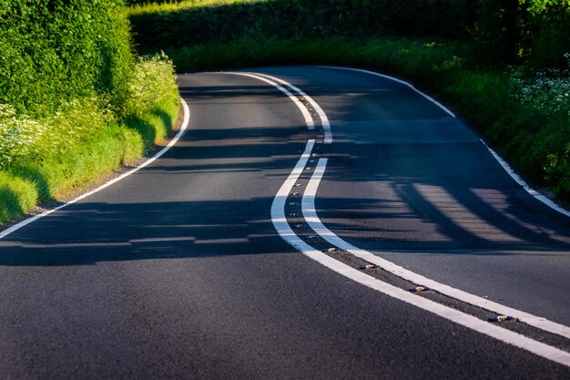 Foto uitzicht op een zebraovergang op de weg