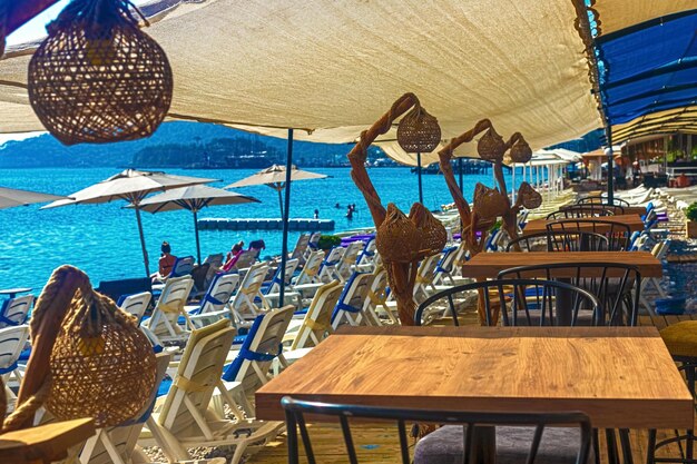 Uitzicht op het café op het strand Kemer Turkije